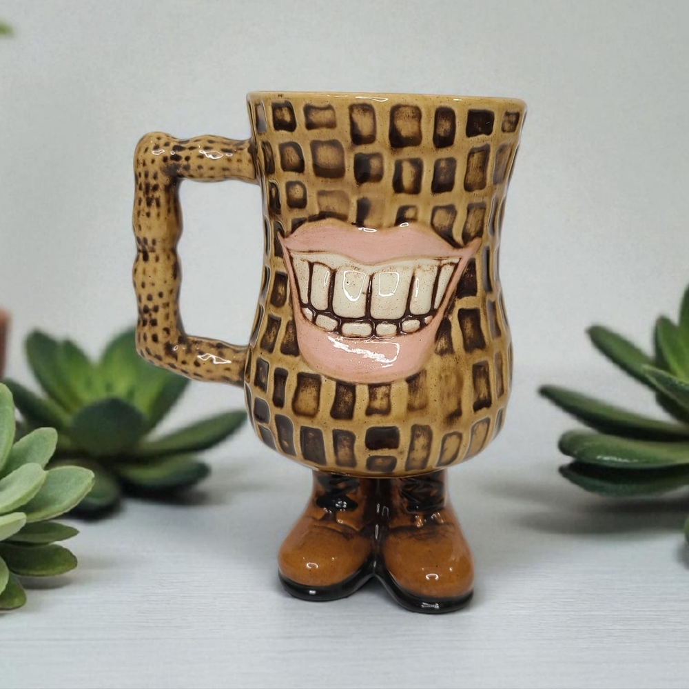 JIMMY CARTER Vintage Peanut Smiley Footed Mug 1970s Pink Lips Political Campaign